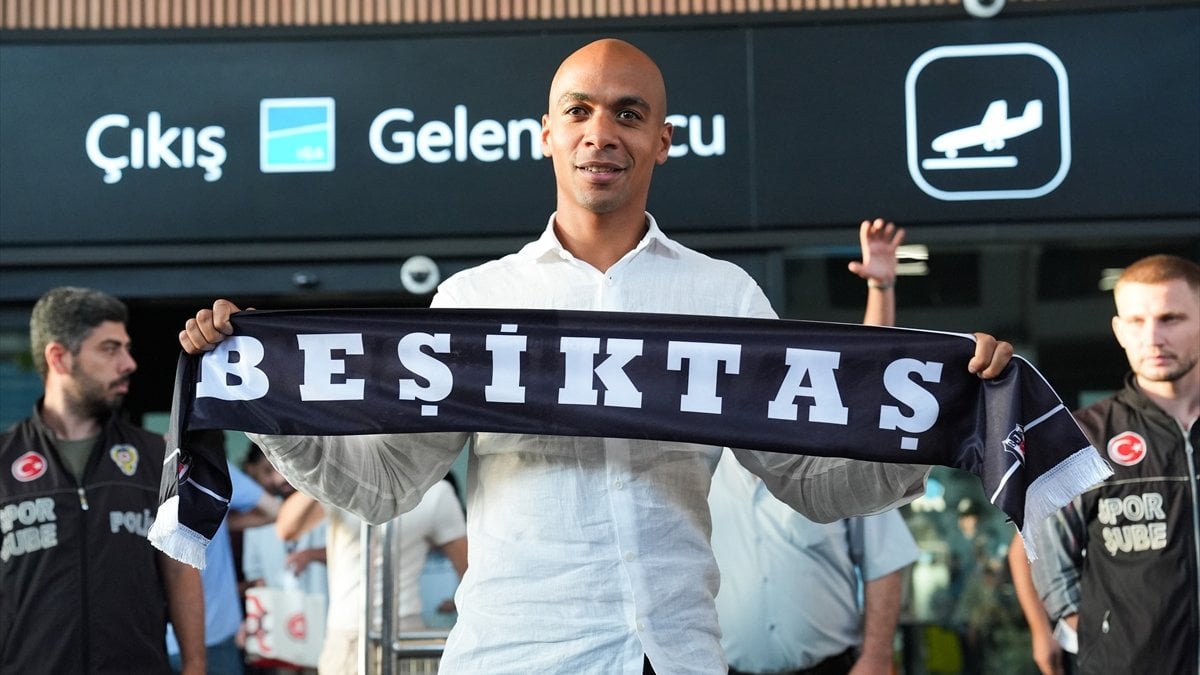 Beşiktaş, Joao Mario’yu satın alma opsiyonlu kiraladı