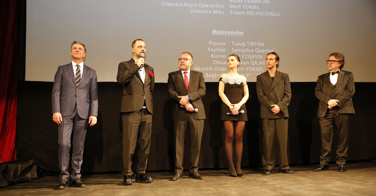 ‘Bir Cumhuriyet Şarkısı’nın Ankara galası yapıldı