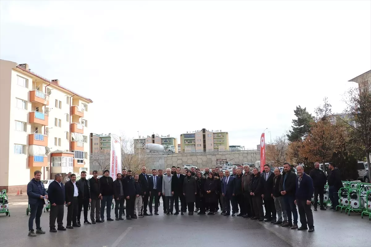 Sivas’ta Manda Süt Sağım Makinesi Dağıtımı