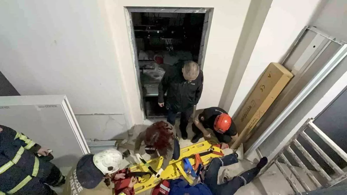 Düzce’de Asansör Düşmesi: 3 İşçi Yaralı