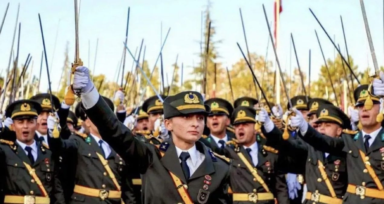 Kara Harp Okulu’ndaki tek kurmay subay ihraç edildi