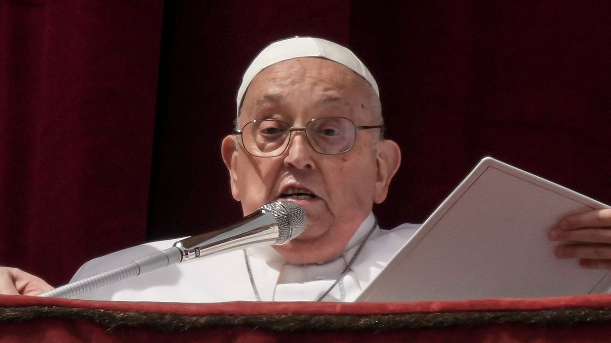 Çifte zatürre nedir ve Papa Francis’i nasıl etkiledi?